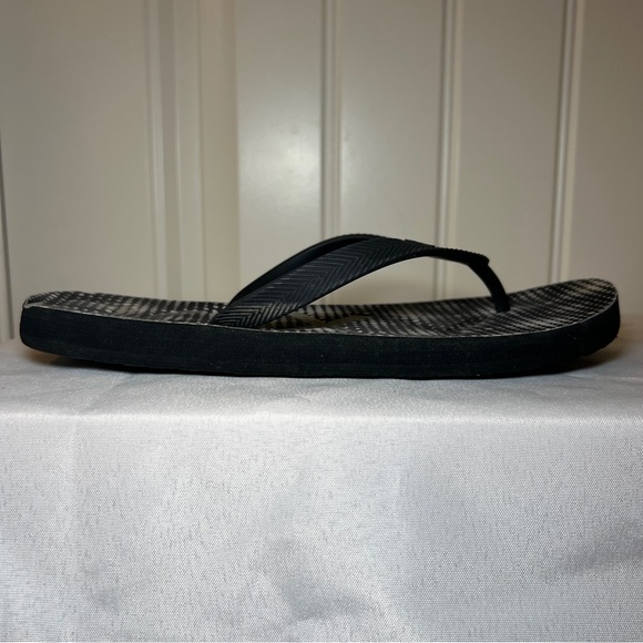 Roxy Playa Black and White Flip flops Women’s Size 8/9 - Picture 7 of 12